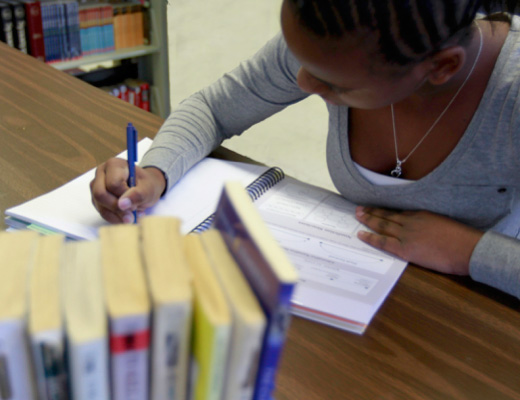 Student labeling Reader's Notebook